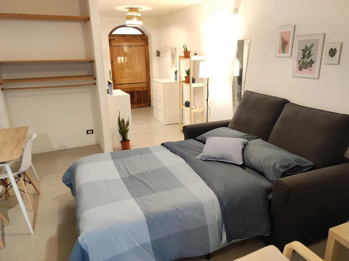 Loft Con Cortiletto - 100 Meters From The Beach Apartment Cefalu 0*,  Italy
